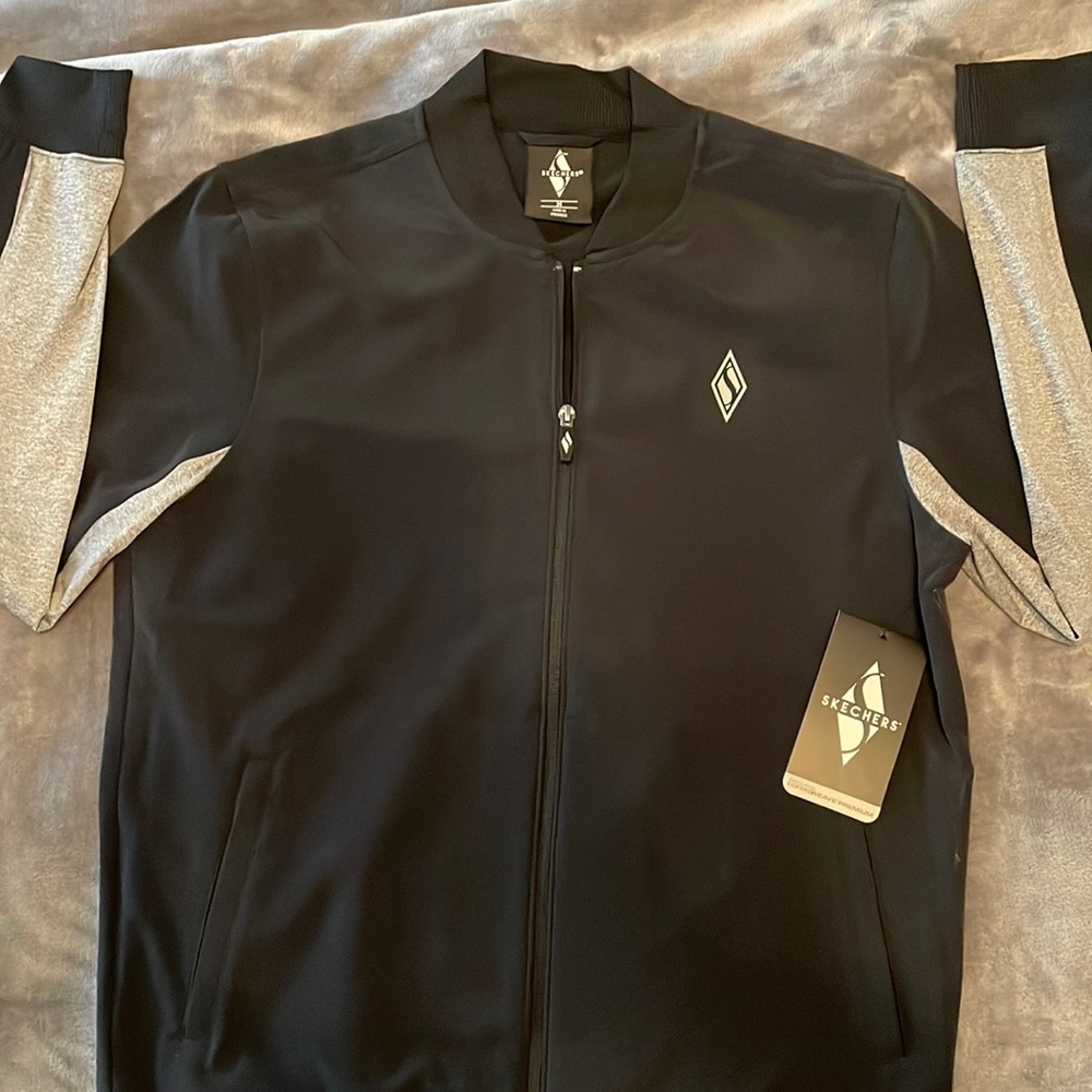 Sketchers men’s bomber jacket Size M * brand new with tags
